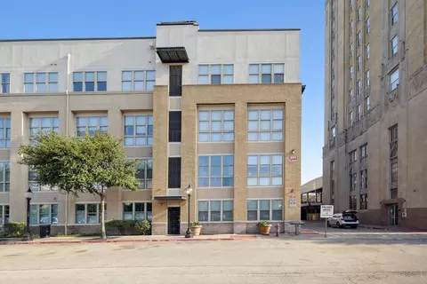 201 W Lancaster Ave #104, Fort Worth, TX 76102