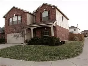 8800 Trailblazer Dr, Cross Roads, TX 76227