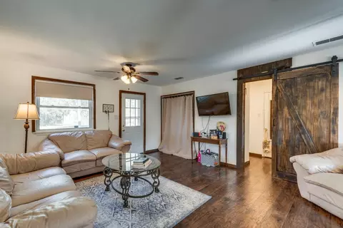 4701 Breezy Hill St, Midlothian, TX 76065