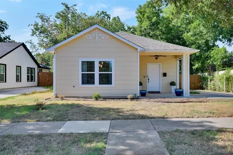 1104 E Leuda St, Fort Worth, TX 76104
