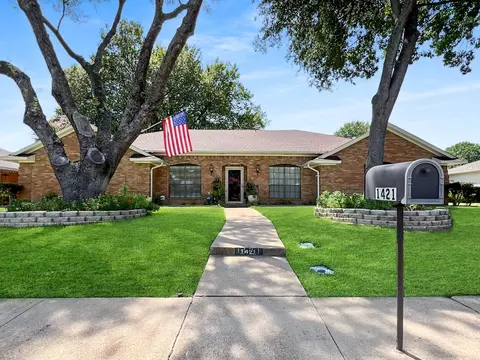 1421 Thunderbrook Dr, Desoto, TX 75115