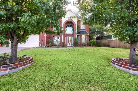 3902 Flamingo Ln, Irving, TX 75062
