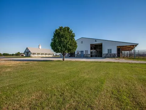 10285 A Zipper Rd, Pilot Point, TX 76258 photo 32