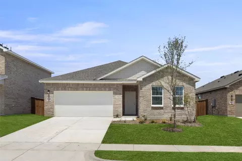 1834 Sandlin Dr, Forney, TX 75126