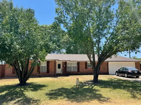 116 Becky Ln, Waxahachie, TX 75165
