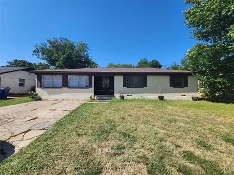 3053 Candlewick Ln, Farmers Branch, TX 75234