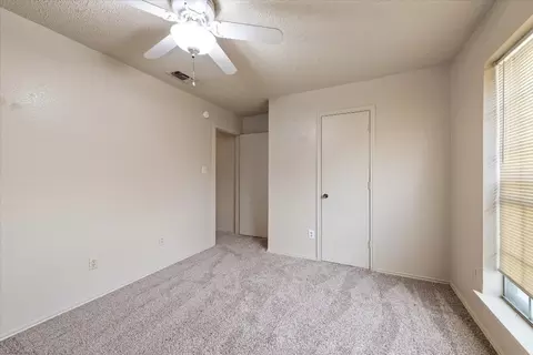 401 Augustine Dr, Euless, TX 76039 photo 23