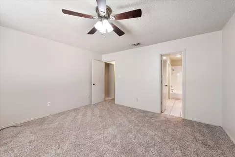 401 Augustine Dr, Euless, TX 76039 photo 17