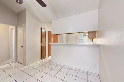 401 Augustine Dr, Euless, TX 76039 photo 5