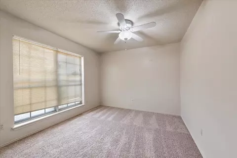 401 Augustine Dr, Euless, TX 76039 photo 22