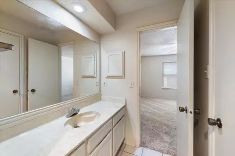 401 Augustine Dr, Euless, TX 76039 photo 20
