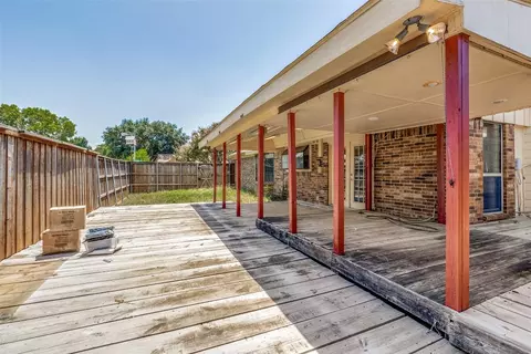 1403 Uvalde St, Mesquite, TX 75150
