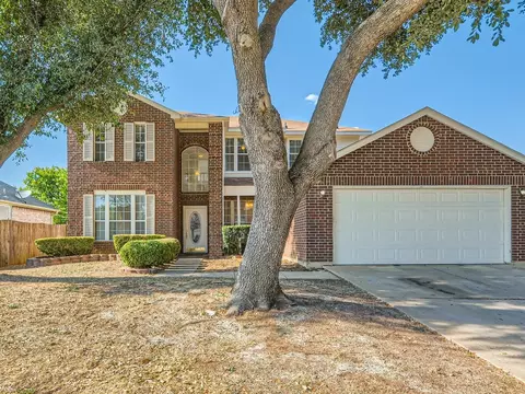 811 Blossomwood Dr, Arlington, TX 76017