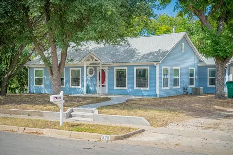 320 S Columbia St, Stephenville, TX 76401