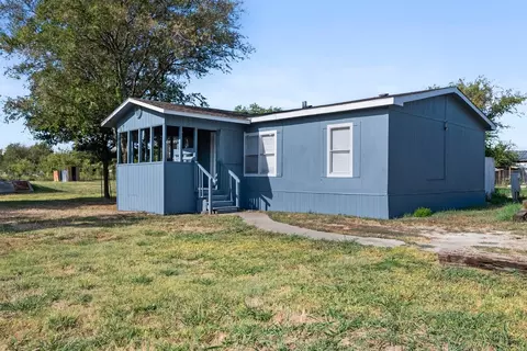 13404 Mountain Creek Dr, Venus, TX 76084