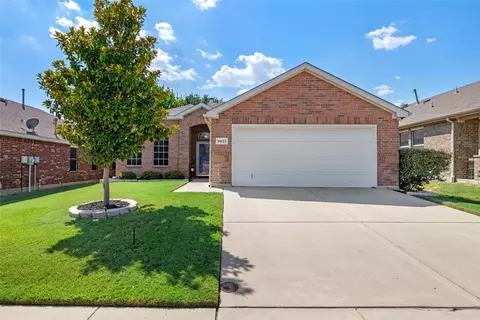 9025 Heartwood Dr, Fort Worth, TX 76244