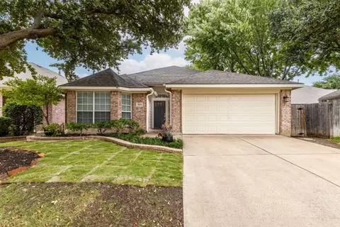 5213 Warm Springs Trl, Fort Worth, TX 76137