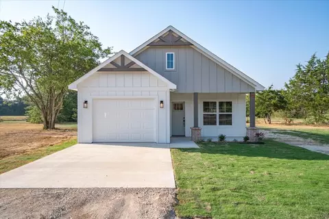 6141 Vz County Road 3502, Wills Point, TX 75169