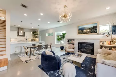 2203 Chunk Ct, Dallas, TX 75206