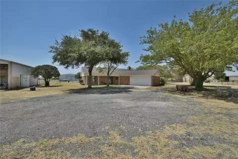 15715 Bonanza Dr, Justin, TX 76247