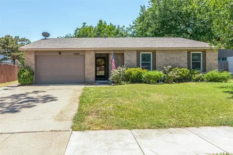 7000 Lincolnshire Ln, North Richland Hills, TX 76182