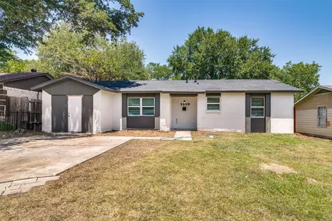 1219 Briarwood Dr, Mesquite, TX 75149
