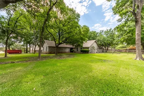 203 Valley Ranch Rd, Weatherford, TX 76087