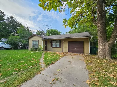 1227 Stanford St, Greenville, TX 75401