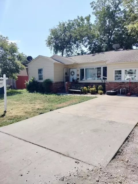108 Edgefield Dr, Garland, TX 75040