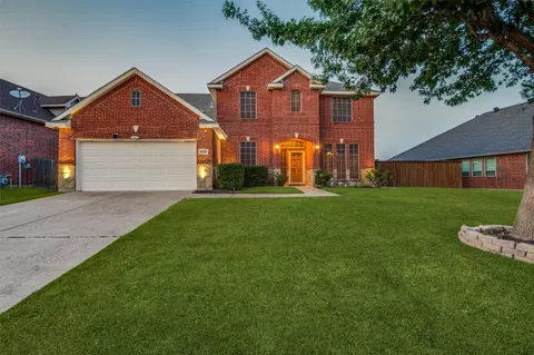1030 Greenbriar Trl, Cedar Hill, TX 75104