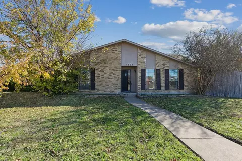 1902 Glenbrook Meadows Dr, Garland, TX 75040