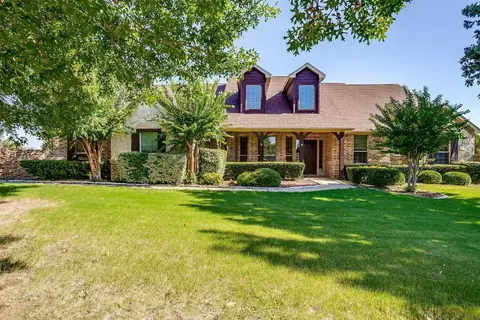 1021 Blue Roan Ln, Crowley, TX 76036