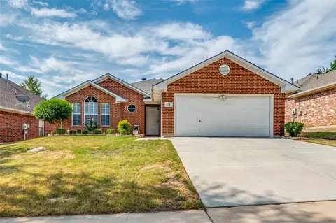 4744 Misty Ridge Dr, Fort Worth, TX 76137