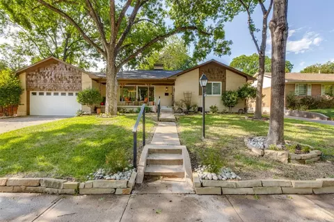 2255 Springhill Dr, Dallas, TX 75228