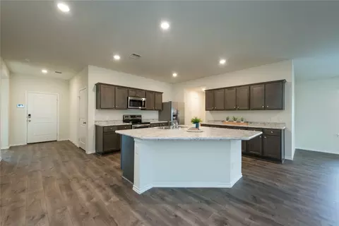 304 Evers Way, Denton, TX 76207 photo 11