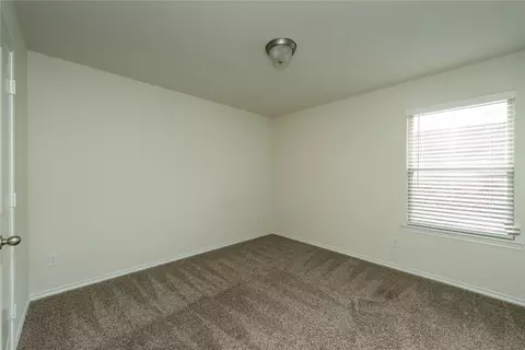 304 Evers Way, Denton, TX 76207 photo 8