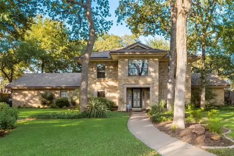 4 Gentry Ct, Trophy Club, TX 76262