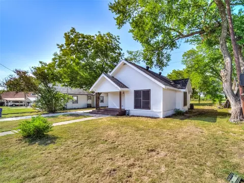 2221 Greenville St, Caddo Mills, TX 75135