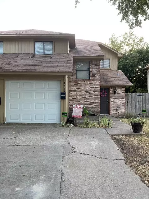 2639 Santa Barbara Dr, Grand Prairie, TX 75052