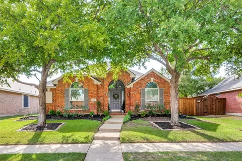 6513 Maple Dr, The Colony, TX 75056