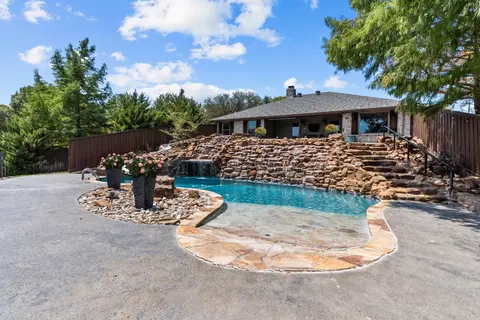 209 Squaw Creek Rd, Willow Park, TX 76087