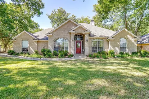 8615 Ravenswood Rd, Granbury, TX 76049