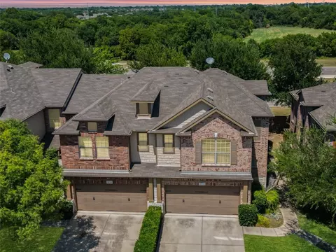 3710 Boxwood Dr, Garland, TX 75040