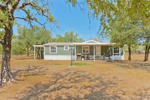 3104 De Leon Dr, Weatherford, TX 76087