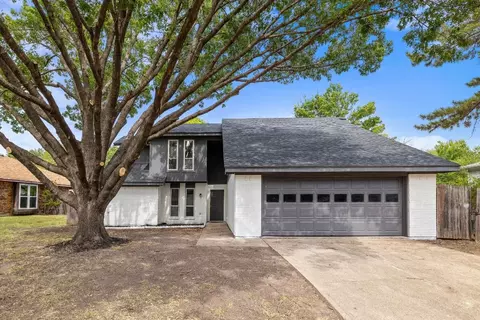 5026 Branch Hollow Dr, Garland, TX 75043