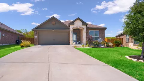 5001 Beaver Creek Ave, Denton, TX 76207