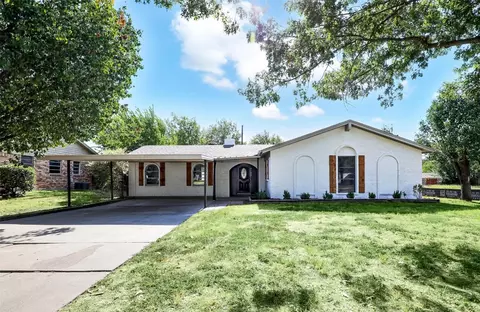 6104 Whitley Rd, Watauga, TX 76148