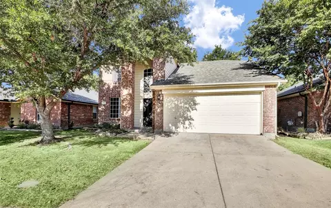 11925 Gold Creek Dr E, Fort Worth, TX 76244