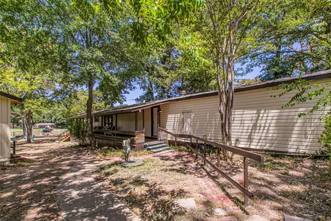6187 Apache Dr, Mabank, TX 75156 photo 2