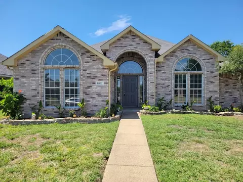 1001 Shadybrook Ln, Seagoville, TX 75159